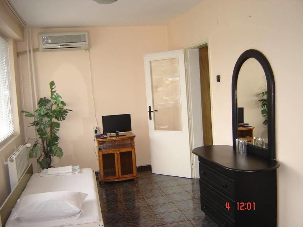 Kanclera Hotel Kaspichan Exterior foto