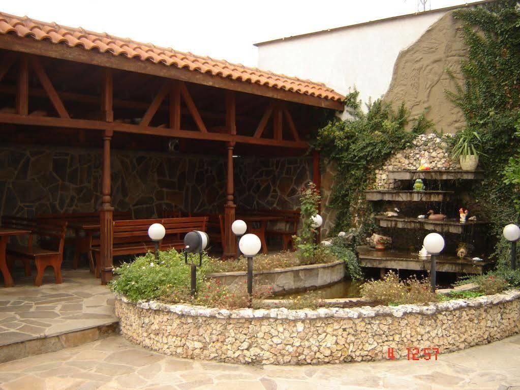 Kanclera Hotel Kaspichan Exterior foto
